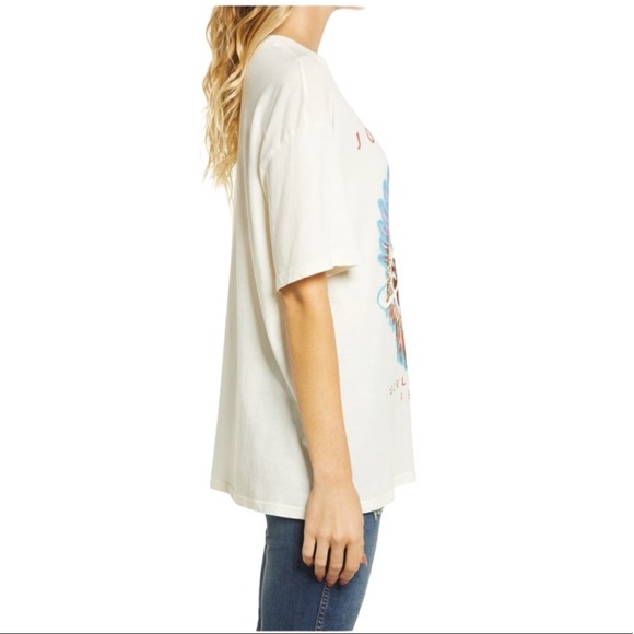 Daydreamer Journey World Tour Graphic Tee - Picture 2 of 9